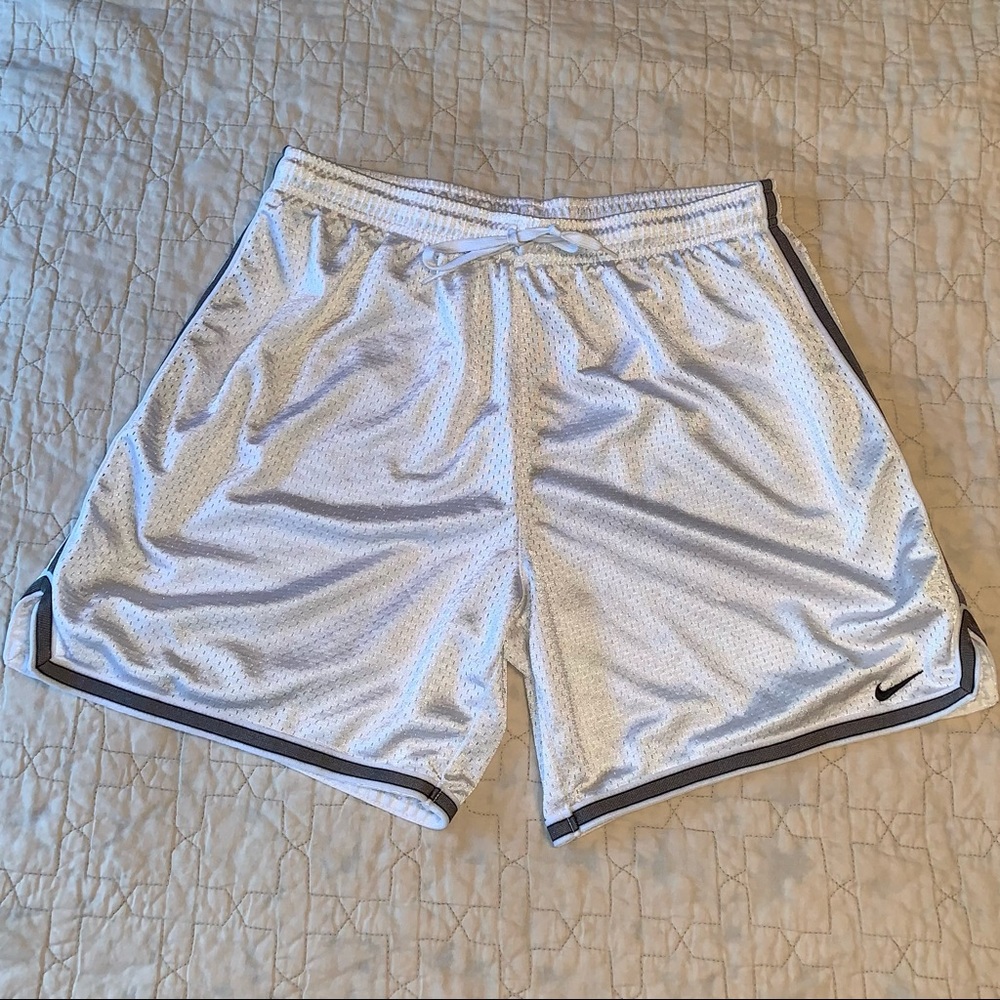Nike Sport Shorts - Medium